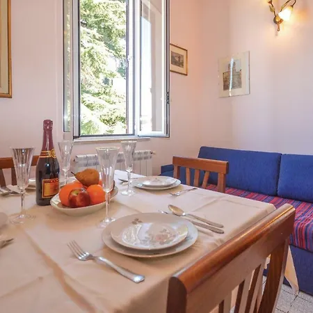 Apartman Xiii